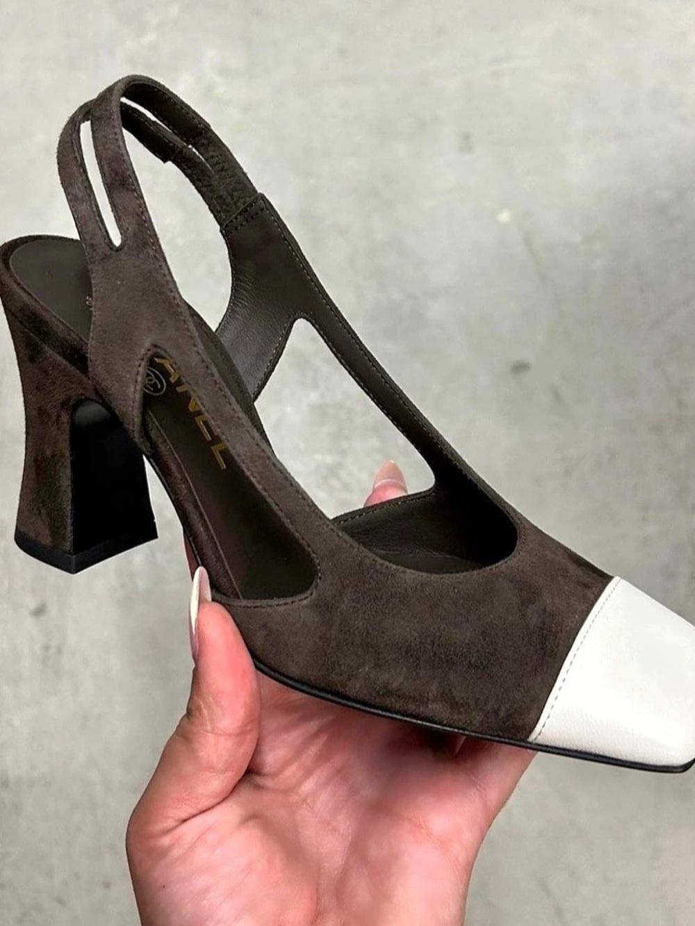 NWT Chanel Brown Suede & White Cap-Toe Slingback Heels- size 40